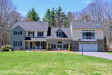 87 Juniper Dr, Goffstown, NH 03045