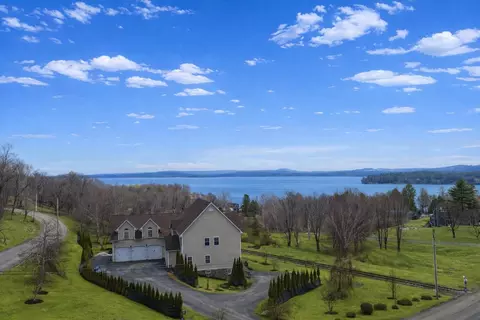 29 Campbell Rd, Newport, VT 05855