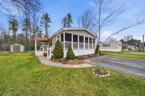 36 N Emperor Dr, Concord, NH 03303