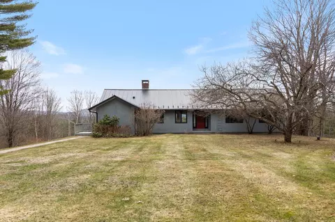 746 Pattrell Rd, Norwich, VT 05055