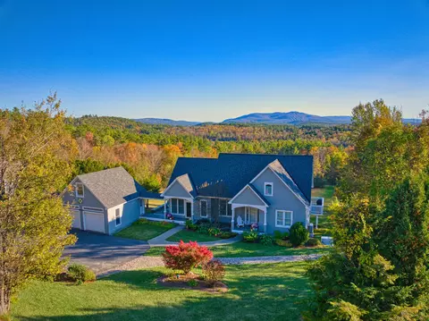 125 Trow Hill Rd, Sunapee, NH 03782