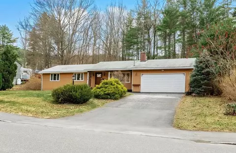 79 East St, Claremont, NH 03743