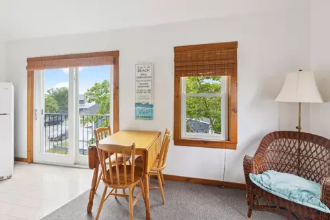 Dining - 13 Ocean Blvd, Hampton, NH 03842 photo 1 of 3