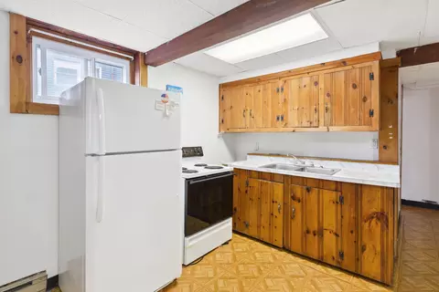 Kitchen - 13 Ocean Blvd, Hampton, NH 03842 photo 3 of 4