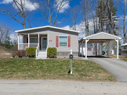 310 Friar Tuck Dr, Exeter, NH 03833