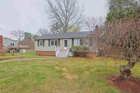 22 Tyler St, Salem, NH 03079