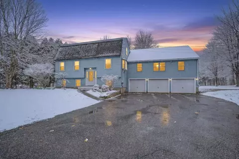 218 Old Turnpike Rd, Northwood, NH 03261