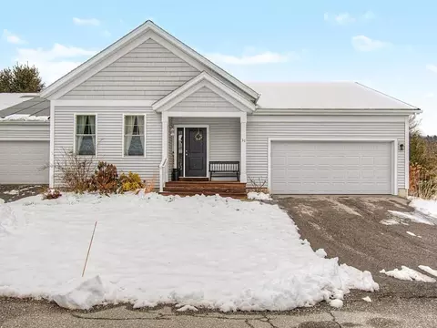 51 Smoke Bush Ln, Essex Junction, VT 05452