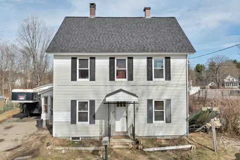 7 Maple St, Farmington, NH 03835