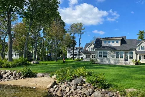 14 Lake Shore Dr #G, Moultonborough, NH 03254