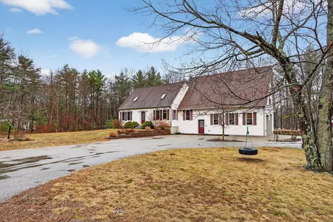 190 Blackwater Rd, Rochester, NH 03867