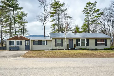 8 Champney Rd, Conway, NH 03860
