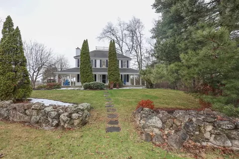 1 Greenfield Pkwy, Bedford, NH 03110