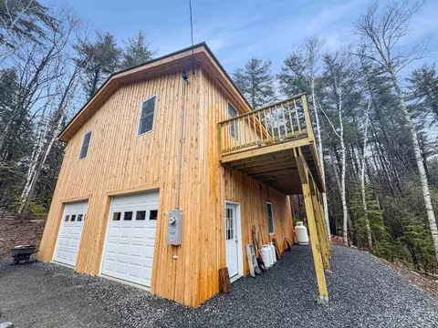 1511 E Dover Rd, Wardsboro, VT 05355