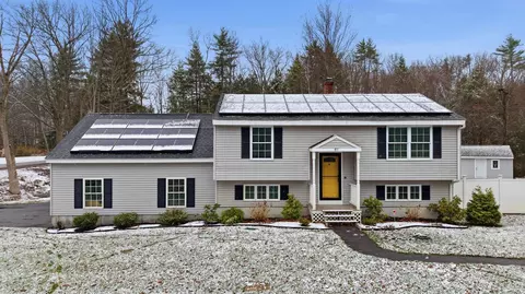87 Colby Rd, Danville, NH 03819