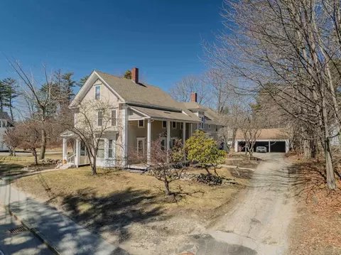 54 Highland St, Plymouth, NH 03264
