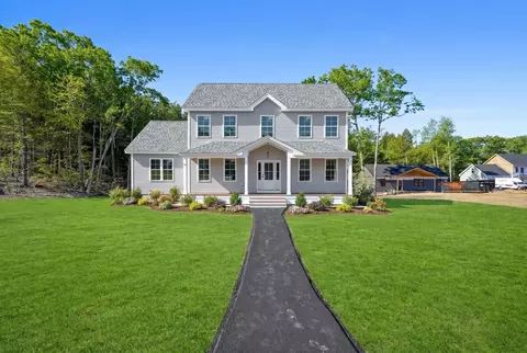 10 Blaisdell Ct, Raymond, NH 03077
