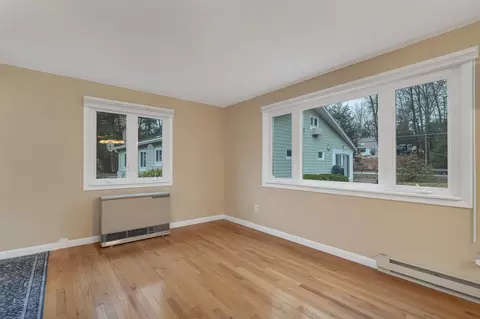 Living - 5 Piscataqua Rd, Concord, NH 03301 photo 2 of 5