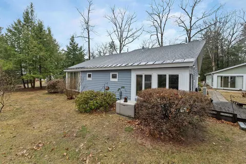 Exterior - 5 Piscataqua Rd, Concord, NH 03301 photo 7 of 10