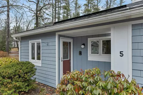 5 Piscataqua Rd, Concord, NH 03301