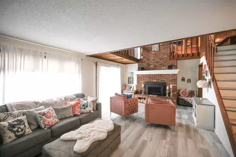 Living - 103 Silver Cir, Barre, VT 05641 photo 2 of 8