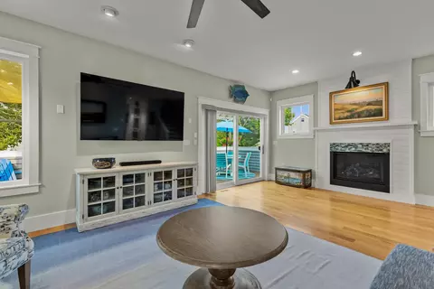Living - 6 Cora Ave, Hampton, NH 03842 photo 4 of 4