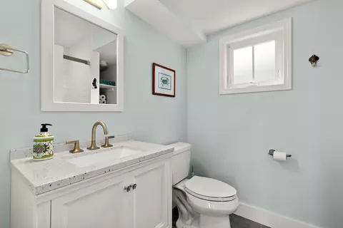 Bath - 6 Cora Ave, Hampton, NH 03842 photo 5 of 6
