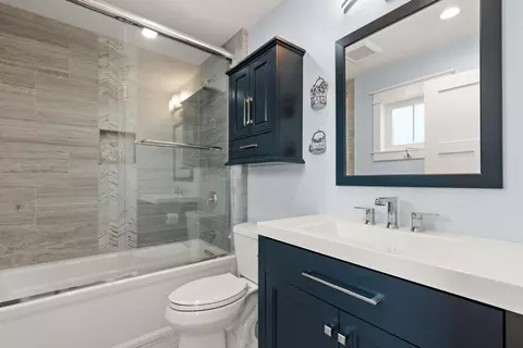 Bath - 6 Cora Ave, Hampton, NH 03842 photo 4 of 6