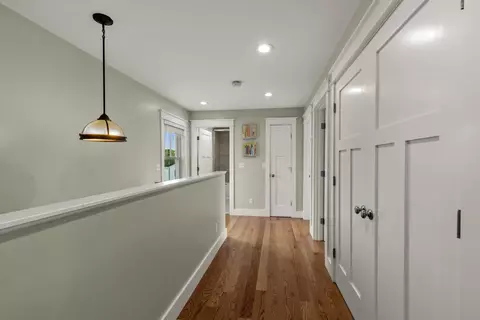 Entry Way - 6 Cora Ave, Hampton, NH 03842 photo 2 of 4