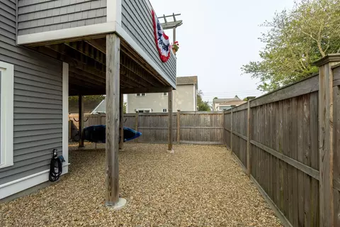 Exterior - 6 Cora Ave, Hampton, NH 03842 photo 7 of 9