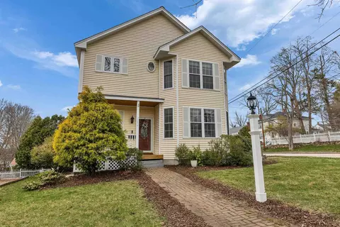 2246 Elm St, Manchester, NH 03104