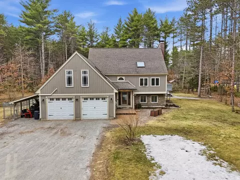 84 Butterfield Mill Rd, New Boston, NH 03070