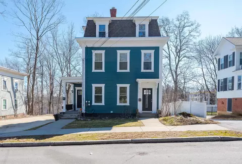 26 Cushing St, Dover, NH 03820