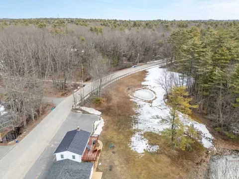 View/Area - 7 Redberry Rd, Exeter, NH 03833 photo 4 of 4