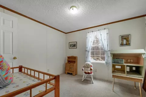 Bedroom - 9 Hemlock Dr, Wolfeboro, NH 03894 photo 7 of 7
