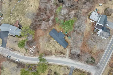 View/Area - 9 Hemlock Dr, Wolfeboro, NH 03894 photo 2 of 5