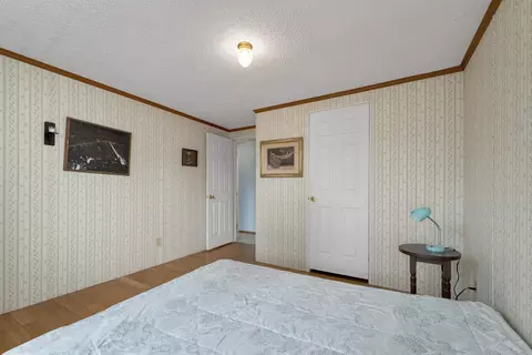 Bedroom - 9 Hemlock Dr, Wolfeboro, NH 03894 photo 4 of 7