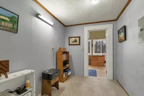 Entry Way - 9 Hemlock Dr, Wolfeboro, NH 03894 photo 4 of 4