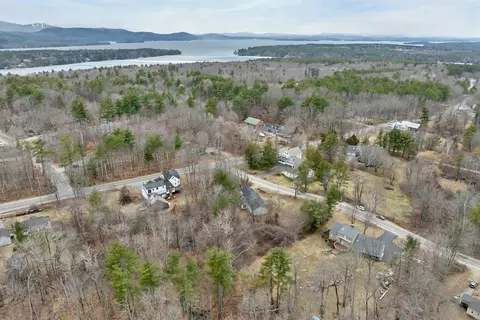 View/Area - 9 Hemlock Dr, Wolfeboro, NH 03894 photo 1 of 5