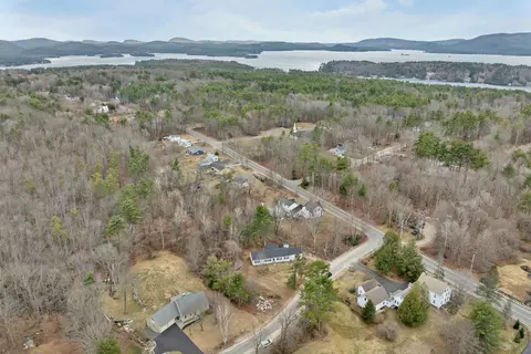 View/Area - 9 Hemlock Dr, Wolfeboro, NH 03894 photo 3 of 5
