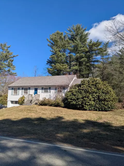197 Mill Rd, North Hampton, NH 03862