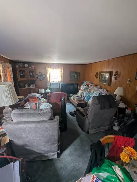 Living - 197 Mill Rd, North Hampton, NH 03862 photo 1 of 1