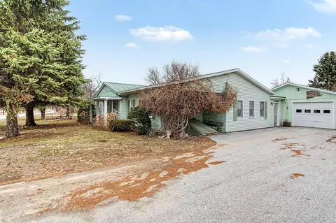 93 Middle Rd, Swanton, VT 05488