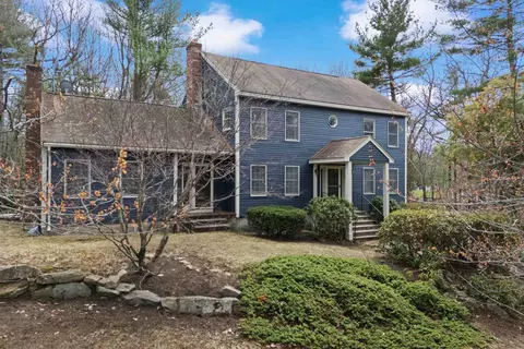 41 Windsor Blvd, Londonderry, NH 03053