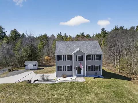 596 Haverhill Rd, Chester, NH 03036