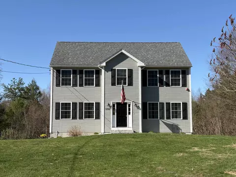 596 Haverhill Rd, Chester, NH 03036