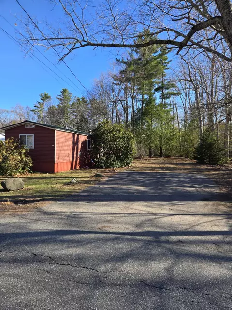 46 Farm Ln, Seabrook, NH 03874