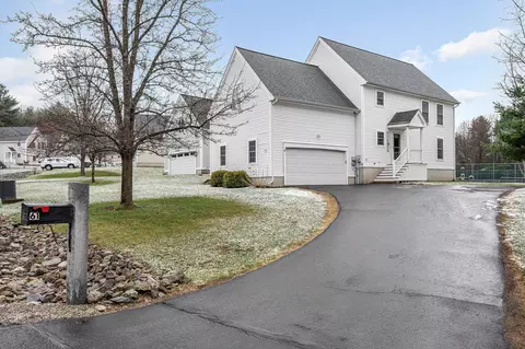 61 Barbara Ln, Hudson, NH 03051