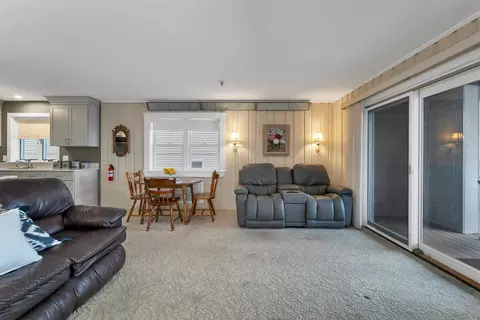 Living - 421 Ocean Blvd #N1, Hampton, NH 03842 photo 5 of 6