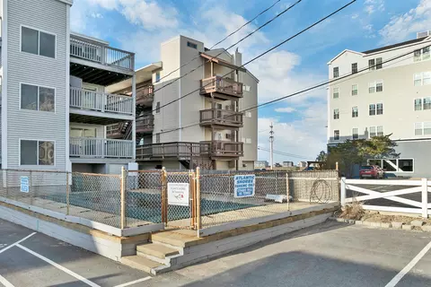 Exterior - 421 Ocean Blvd #N1, Hampton, NH 03842 photo 4 of 9